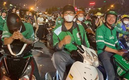 Xe ôm kiếm tiền gấp 5 lần trong ngày BlackPink đến Hà Nội
