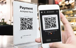 Cảnh giác mã QR giả được dán đè lên mã QR thật khi thực hiện thanh toán mua hàng