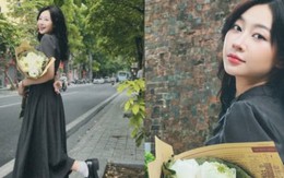 Cô gái gây sốt với bí quyết tạo dáng chụp ảnh thu Hà Nội 'đẹp như thơ'
