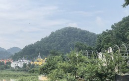 Hàng trăm công trình "xẻ thịt" đất rừng Sóc Sơn, huyện nói do xã "giấu" vi phạm