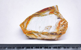 Không hổ danh “đại gia khoáng sản”, quốc gia này vừa tìm thấy viên kim cương lớn nhất thập kỷ