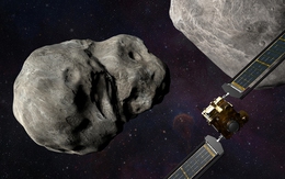 Tiểu hành tinh va chạm với tàu NASA có "hành vi bất thường"