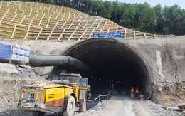 Cận cảnh thi công hầm xuyên núi trên cao tốc Diễn Châu - Bãi Vọt