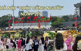 Hà Nội ngày 2/9: Hàng nghìn du khách xếp hàng thăm Lăng Bác, đông nghịt nàng thơ "săn” nắng thu trên đường Phan Đình Phùng