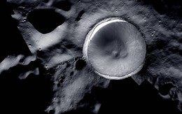 Bức ảnh kinh ngạc về cực Nam Mặt trăng: 'Hố địa ngục' -183 độ hiện lên rõ ràng