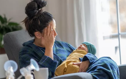 Sinh con xong, nàng dâu bị mẹ chồng yêu cầu thử ADN cho cháu, ai ngờ làm lộ bí mật động trời