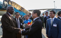 Chủ tịch Quốc hội Cuba đến sân bay Nội Bài, bắt đầu thăm Việt Nam