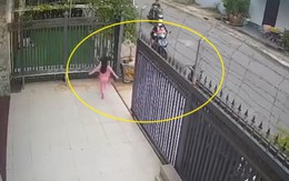 Bé gái bị cửa tự động chèn ép vào tường, clip thương tâm cảnh báo phụ huynh