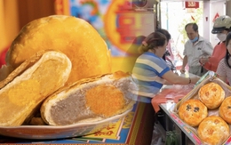 Món bánh trung thu độc đáo bán quanh năm tại khu người Hoa TP.HCM, bánh ra lò liên tục cũng không kịp bán