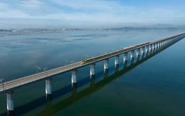 Tốc độ lên tới 450km/h, cực tiết kiệm năng lượng, Trung Quốc lại gây chấn động với phương tiện ‘lướt tốc độ cao’ nhanh số 1 thế giới: Chỉ năm sau là đưa vào sử dụng