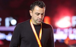 Xavi xin lỗi cổ động viên Barcelona