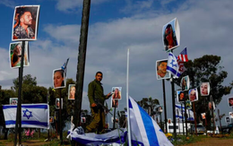 Hamas tung video về thi thể 2 con tin sau khi cảnh báo Israel