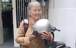 Nữ nghệ sĩ 91 tuổi vẫn tự lái xe máy đi làm, khiến đàn em thấy có lỗi vì một hành động