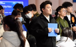 Giới trẻ Trung Quốc đương đầu với thất nghiệp thế nào?