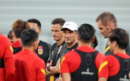 Truyền thông Trung Quốc tổng xỉ vả HLV Jankovic, chỉ trích chiến thuật ‘trộm gà’