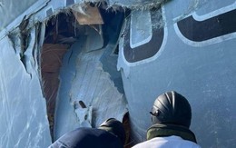 Video tàu săn mìn Anh thủng lỗ lớn sau khi va chạm ở Vịnh Ba Tư