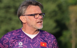 Từng ứng cử vào "chiếc ghế trăm tỷ", HLV Troussier lỡ cơ hội dẫn dắt tuyển Trung Quốc như thế nào?