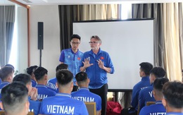Asian Cup: Tuyển Việt Nam họp gấp tại Qatar, HLV Troussier yêu cầu gì với học trò?