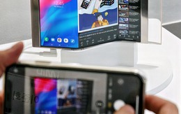 CES 2024: Samsung trình làng màn hình smartphone In&Out Flip có thể gập 360 độ