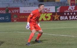 Trước giờ ra mắt tuyển Việt Nam, thủ môn Filip Nguyễn nhờ đến sự trợ giúp của chuyên gia tâm lý từ châu Âu