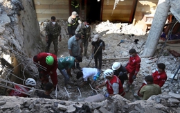 Israel tuyên bố tung đòn đáp trả 'bất ngờ' vào Iran