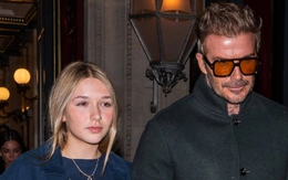 Tiểu thư Harper nhà Beckham đeo chiếc vòng cổ rẻ nhất bộ sưu tập rời Paris nhưng người bình thường khó mua được