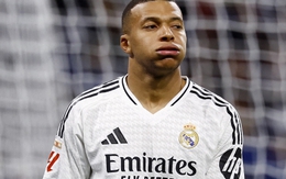 Mbappe lu mờ trước Lewandowski, Real Madrid thua đậm Barcelona