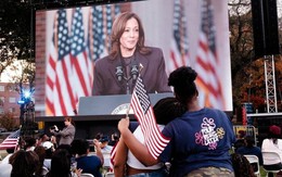 Bà Kamala Harris bị chỉ trích là 'thảm họa tỷ USD', nợ nần hậu tranh cử