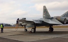 Thiết bị phóng 4 loại tên lửa không đối đất được phát hiện trên tiêm kích Su-57