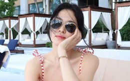 Mẫu áo tắm Song Hye Kyo mặc cháy hàng