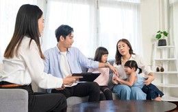 Mẹ chồng có tâm nguyện nhưng bà mất đột ngột nên không kịp dặn dò các con, sau tang lễ chúng tôi mới tìm thấy chiếc hộp gỗ
