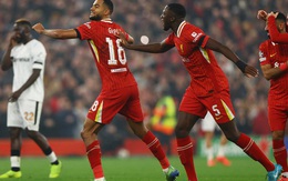 Thắng đậm Leverkusen, Liverpool lên ngôi đầu bảng Champions League