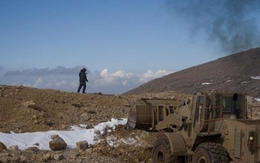 Israel tiếp tục không kích vào Lebanon và Syria