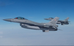 Trung Quốc cảnh báo sẽ “đáp trả mạnh mẽ” việc Mỹ bán vũ khí cho Đài Loan