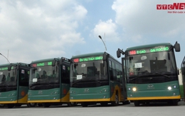 Cận cảnh đoàn xe bus 'xanh' kết nối Metro ở TP.HCM