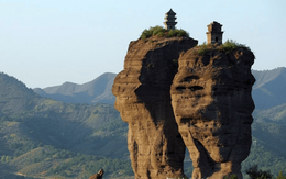 Tòa tháp đôi bí ẩn nhất Trung Quốc