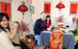 Nàng dâu Hà Nội ăn Tết tại Đức: Chồng tất bật gói nem, mẹ chồng chủ động làm một việc cực truyền thống!