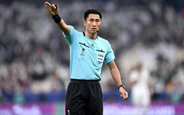 Trọng tài Trung Quốc gây tranh cãi ở CK Asian Cup 2023: Từng rút 1121 thẻ vàng, 70 thẻ đỏ trong sự nghiệp