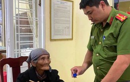 Giúp cụ bà 92 tuổi tìm được gia đình sau 15 năm thất lạc