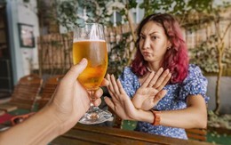 Ngụm bia đắng của ThaiBev: Khắp nơi từ chối bia rượu vì 3 chữ "nồng độ cồn", doanh thu Sabeco vừa gượng dậy sau Covid-19 đã rớt thảm xuống thấp hơn cả hồi 2016