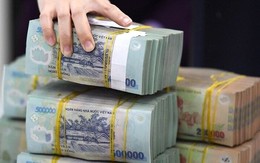 Một ngân hàng vừa chi thưởng Tết cho cán bộ nhân viên trong sáng nay, nhiều người được 4,5 tháng lương