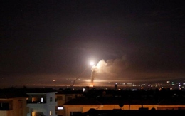 Israel tập kích thủ đô của Syria