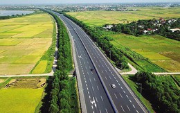 Bộ Chính trị: Ưu tiên nguồn lực đầu tư hoàn thành đường bộ cao tốc Bắc - Nam phía Đông