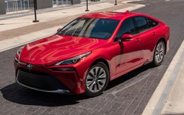 Toyota "điên cuồng" cắt giá một mẫu xe sang: Tặng khách hàng gần 1 tỷ đồng, giá chỉ ngang Corolla