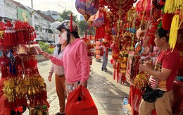 Người Việt ở Jakarta đi sắm Tết
