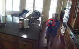 Xem camera, con dâu bức xúc khó chịu vì hành động của mẹ chồng trong nhà bếp