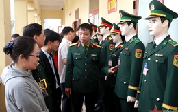 Lực lượng diễu binh kỷ niệm 70 năm Chiến thắng Điện Biên Phủ sẽ sử dụng mẫu Lễ phục mới