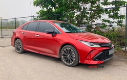 Toyota Corolla Altis GR Sport đầu tiên xuất hiện tại Việt Nam: Ngoại hình hầm hố khác hẳn phong cách ‘doanh nhân’, đấu Civic RS