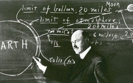 Robert Goddard: Cha đẻ của ngành tên lửa hiện đại, tin rằng mây là chủng tộc người ngoài hành tinh ký sinh đang gây rắc rối cho nhân loại