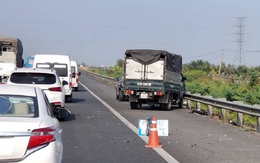 Không chỉ đặt biển cảnh báo, đây là những điều cần làm khi dừng khẩn cấp trên cao tốc để tránh tai nạn